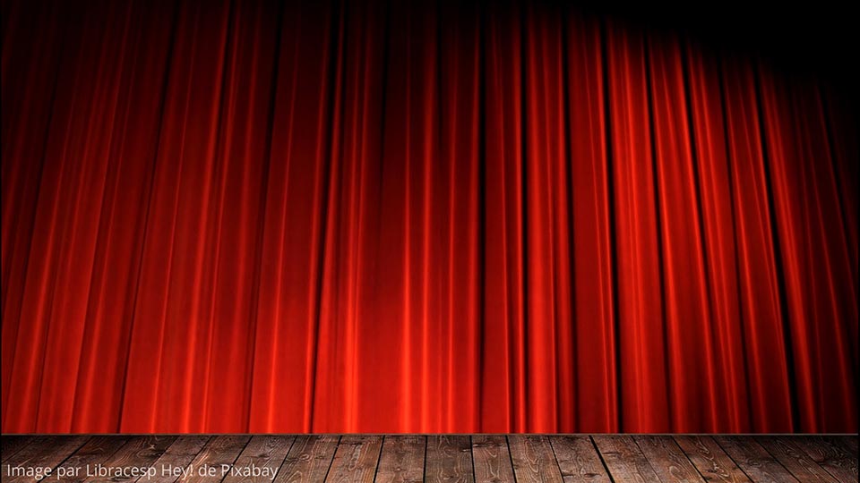 Le jeu des subventions : le rôle des gouvernements dans l’annulation d’un spectacle de théâtre