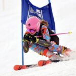 Sarah Buzdugan en pleine course de slalom géant (GS) en 2019