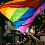 Drapeau LGBT+, Raphael Renter-unsplash