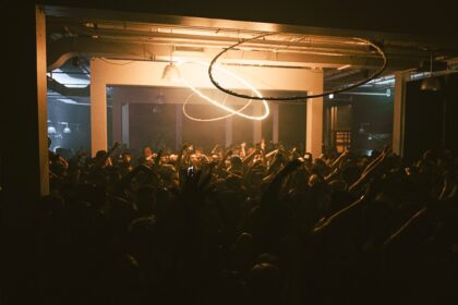 soirée techno collectif sérotonika communauté jeunes adultes